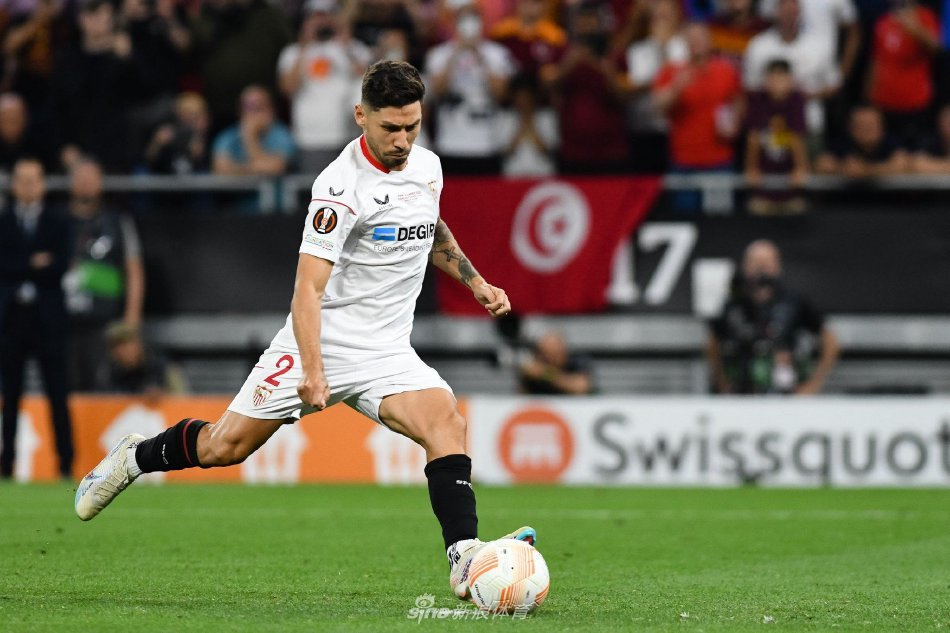 众中掀起狂 众中掀起狂