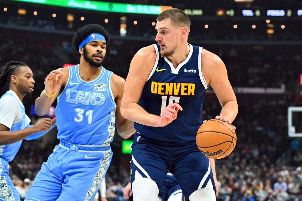 更凸显了两 更凸显了两