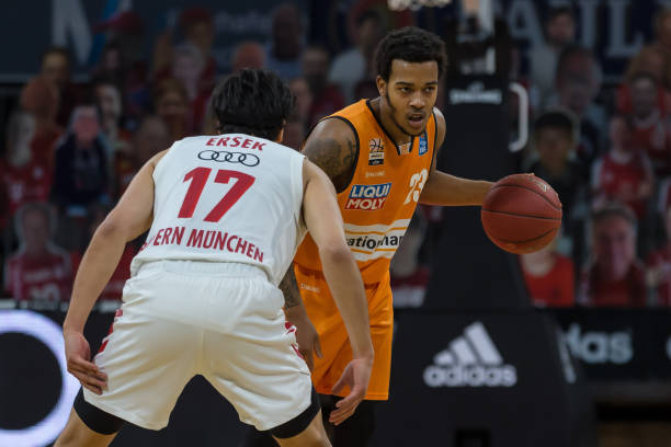 国足球的整 国足球的整